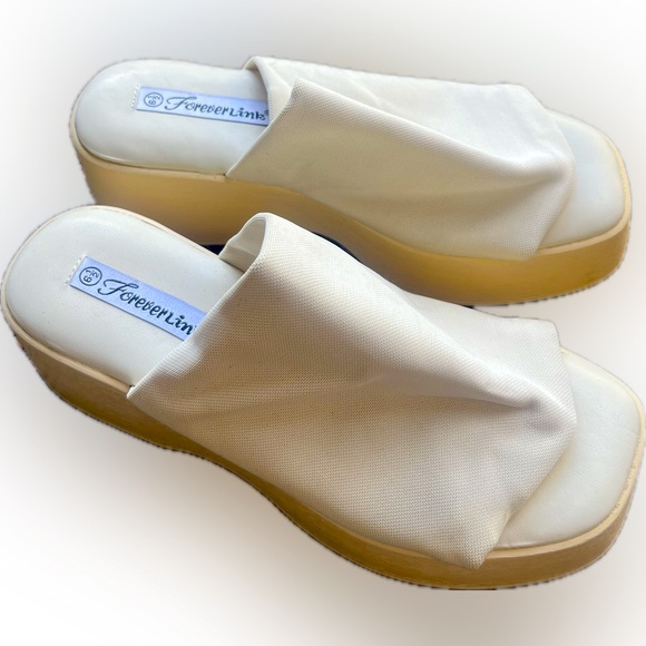 White Platform Y2K Sandals - Picture 1 of 2
